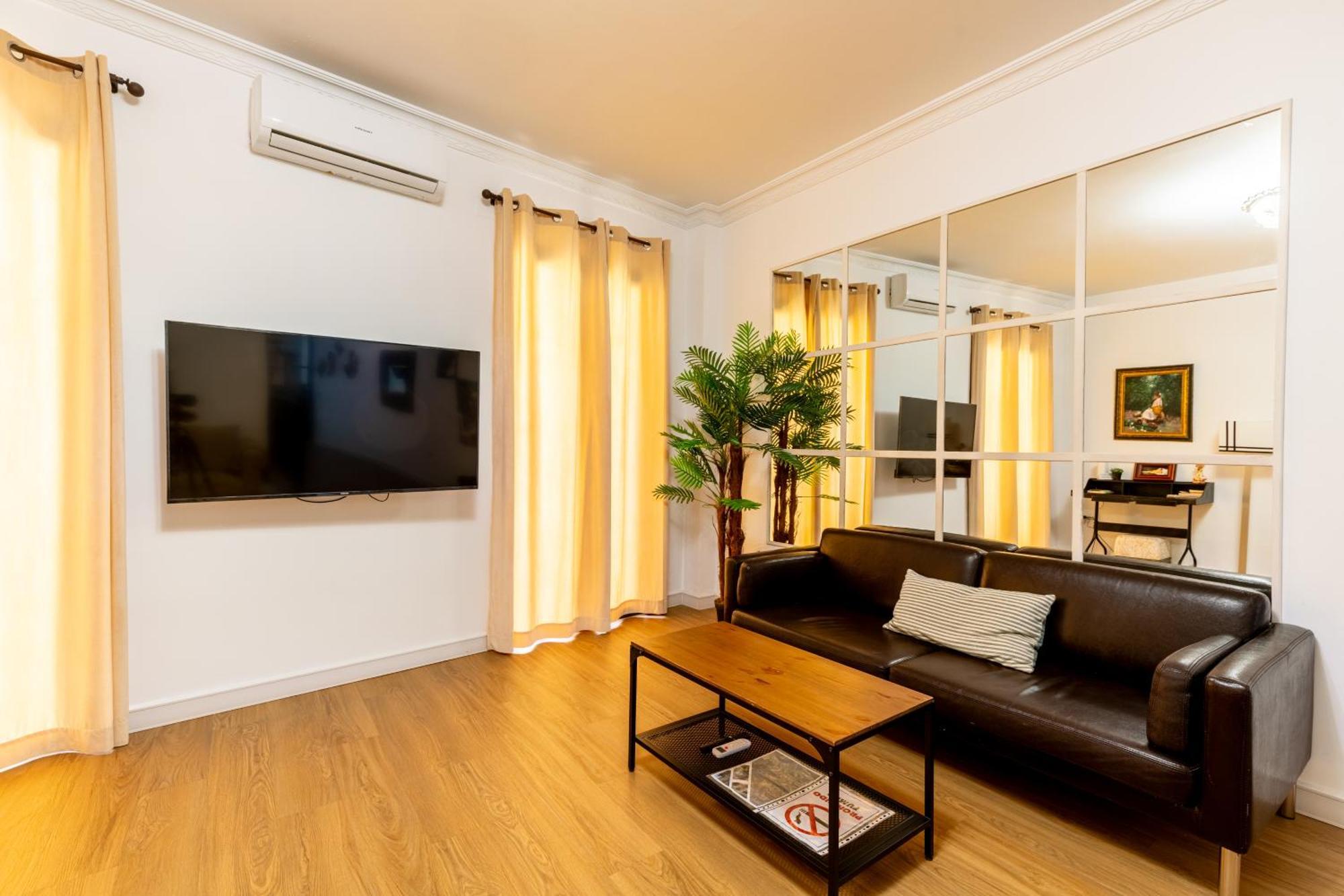 House Sevillana Parking מראה חיצוני תמונה